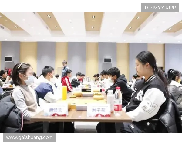 [棋牌]新秀争霸赛16强赛战罢 叶长欣许一笛等晋级八强.